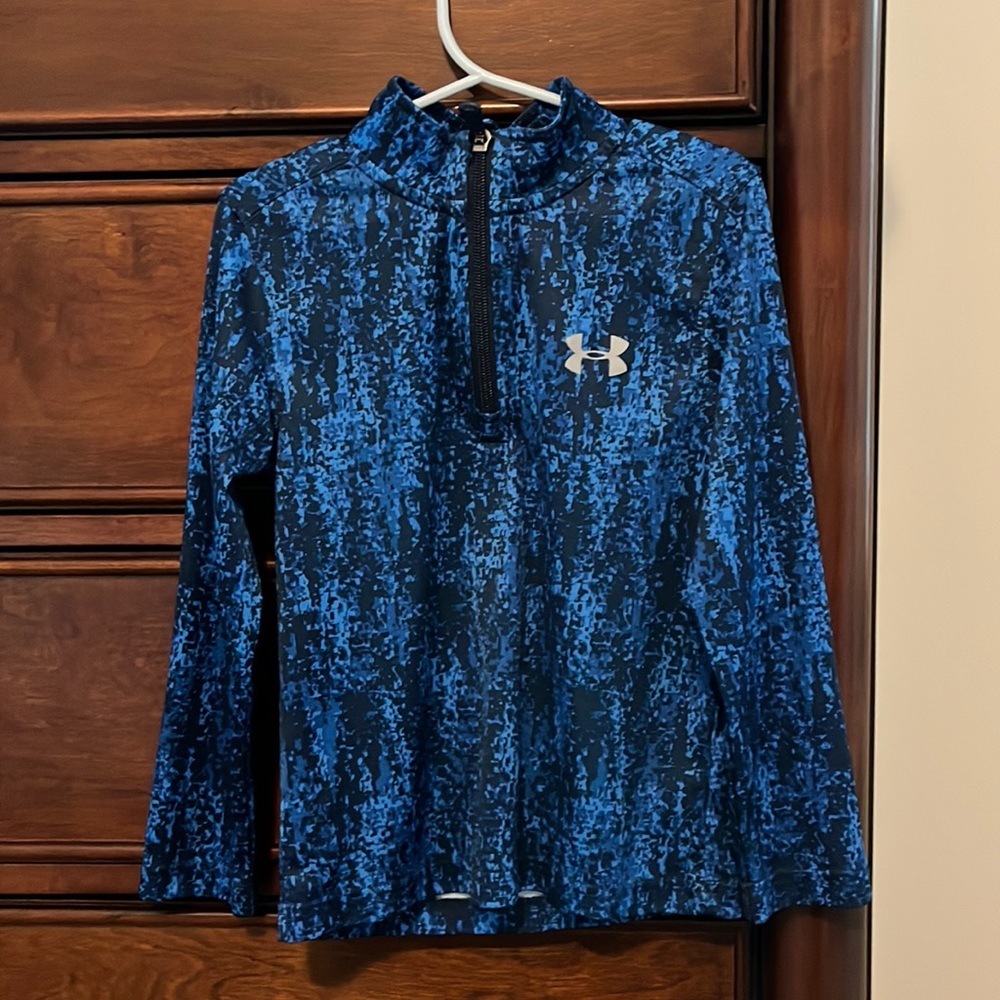 Under Armour Boys Size 5 Athletic Half zip Shirt